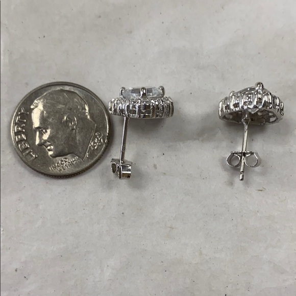 NEW sterling silver stud earrings - Picture 2 of 5